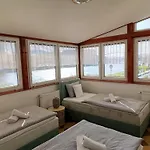 Apartmán U Bocmana S Výhledem Na Zámek A Labe