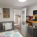 U Bocmana S Výhledem Na Zámek A Labe * Decin