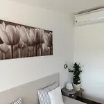 U Bocmana S Výhledem Na Zámek A Labe Decin