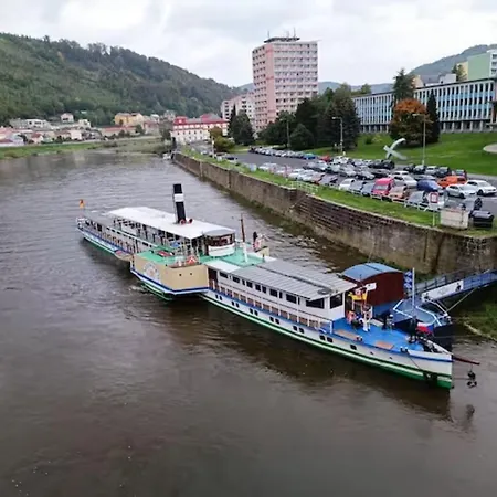 U Bocmana S Vyhledem Na Zamek A Labe Apartment Decin