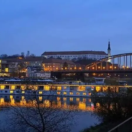 U Bocmana S Vyhledem Na Zamek A Labe Decin