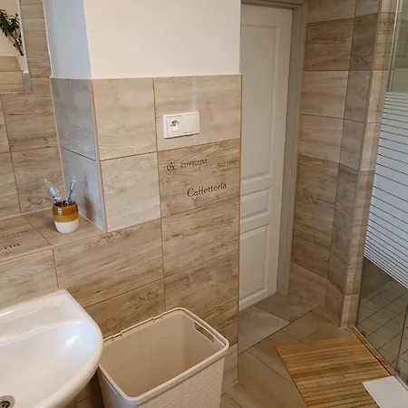Appartamento U Bocmana S Výhledem Na Zámek A Labe Decin