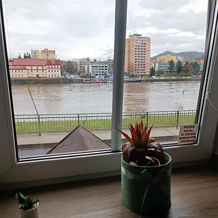 Apartment U Bocmana S Vyhledem Na Zamek A Labe Decin