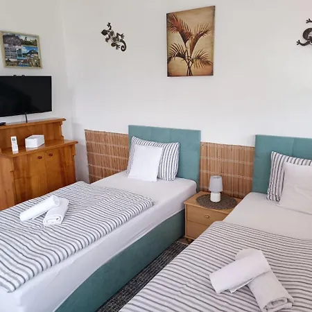 U Bocmana S Vyhledem Na Zamek A Labe Apartament *