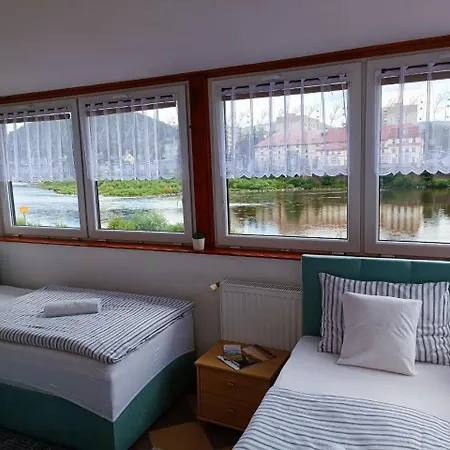 Apartment U Bocmana S Vyhledem Na Zamek A Labe Decin