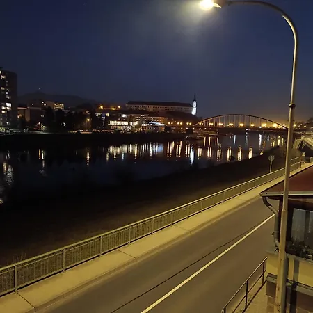 Apartment U Bocmana S Vyhledem Na Zamek A Labe