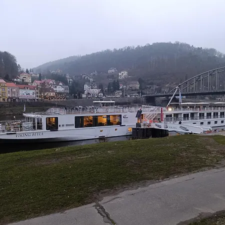 Apartment U Bocmana S Vyhledem Na Zamek A Labe *